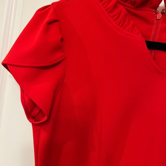 perfect Red cocktail dress,V neck  , midi length super sliming silhouette - Picture 3 of 5
